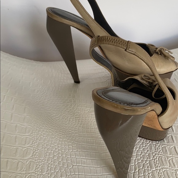 Burberry Sling Back Sandals Size 39 - Picture 2 of 3